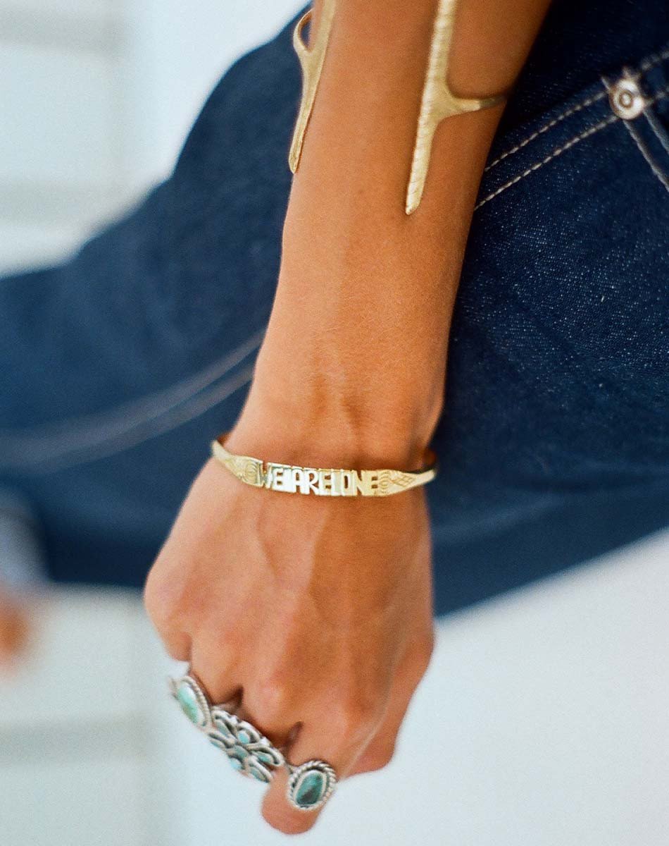 WE ARE ONE BRACELET